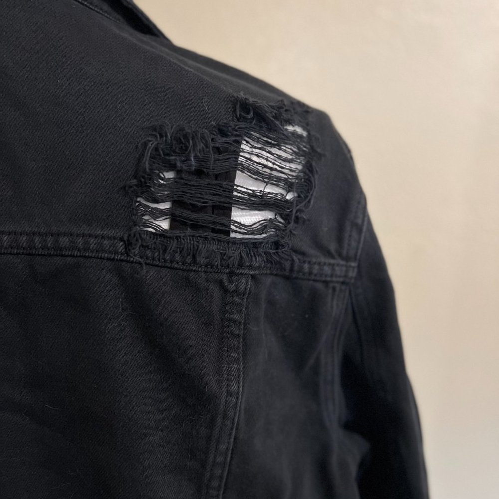 Unisex Black Refuge Distressed Jean Jacket Size Large - Picture 10 of 13